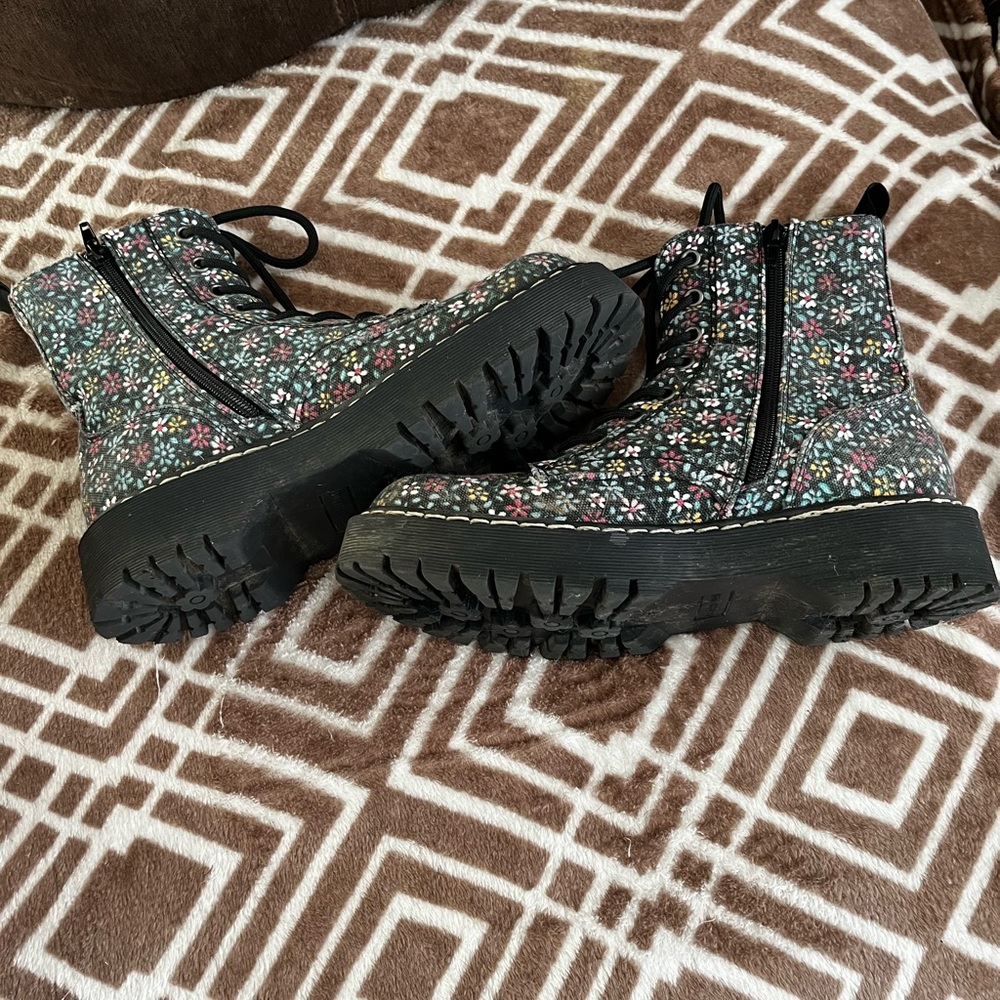 Women’s workboot
